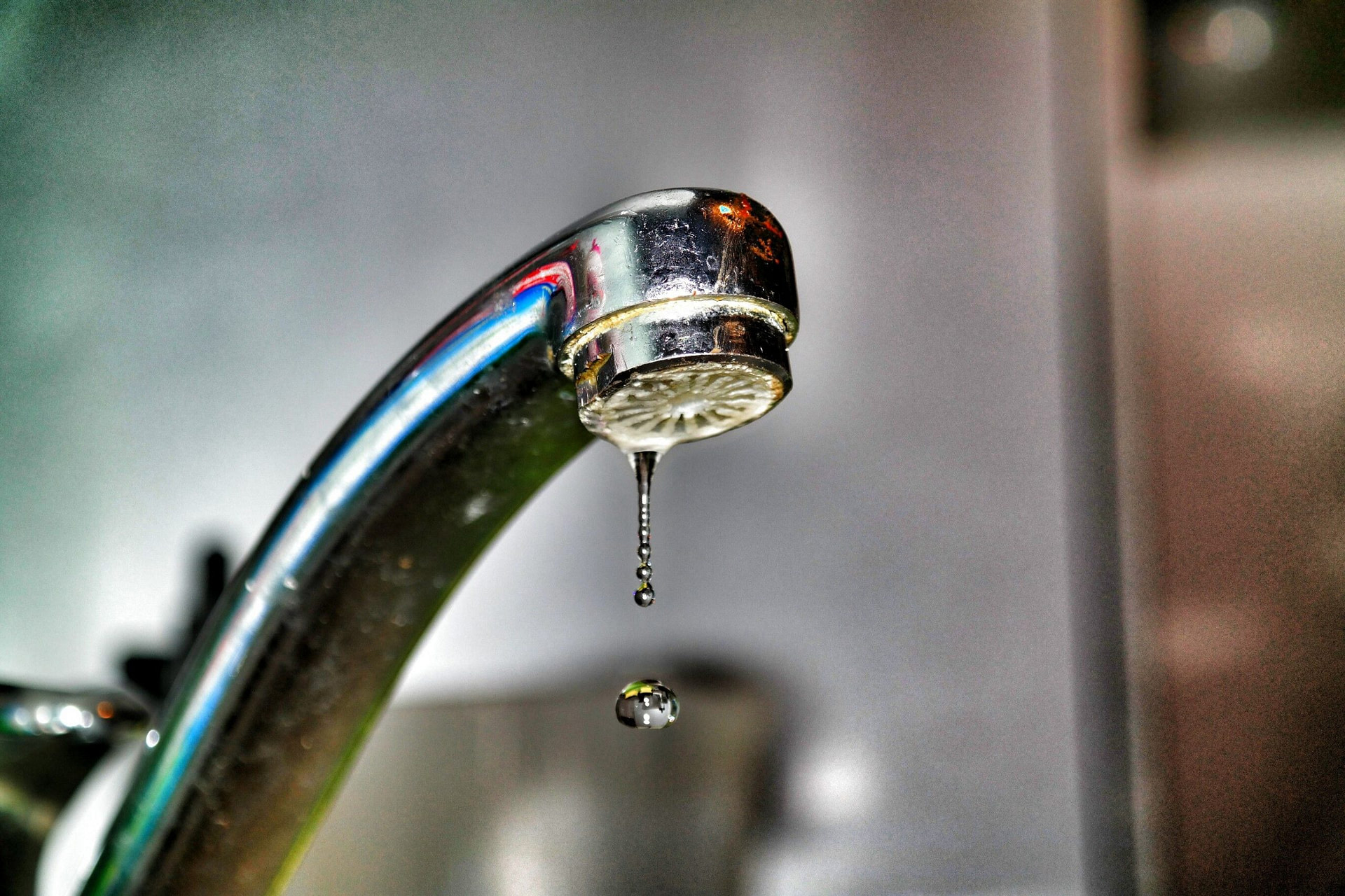 leaking_faucet